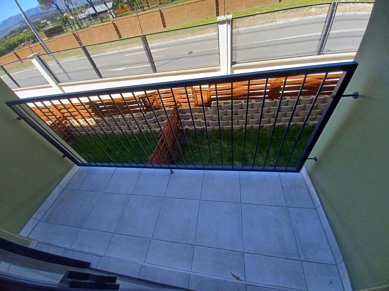 1 Bedroom Property for Sale in Gordons Bay Western Cape